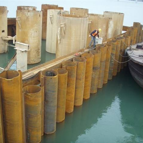 阿里钢护筒现场安装